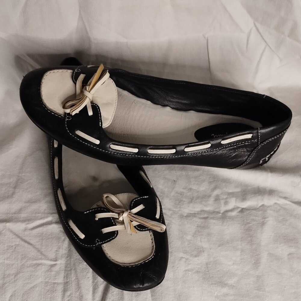 Cole Haan Black and White Loafers Size 8.5